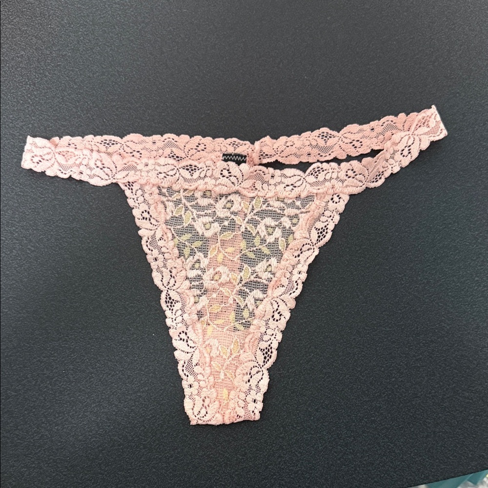 Lace Thong Panty in Soft Pink
